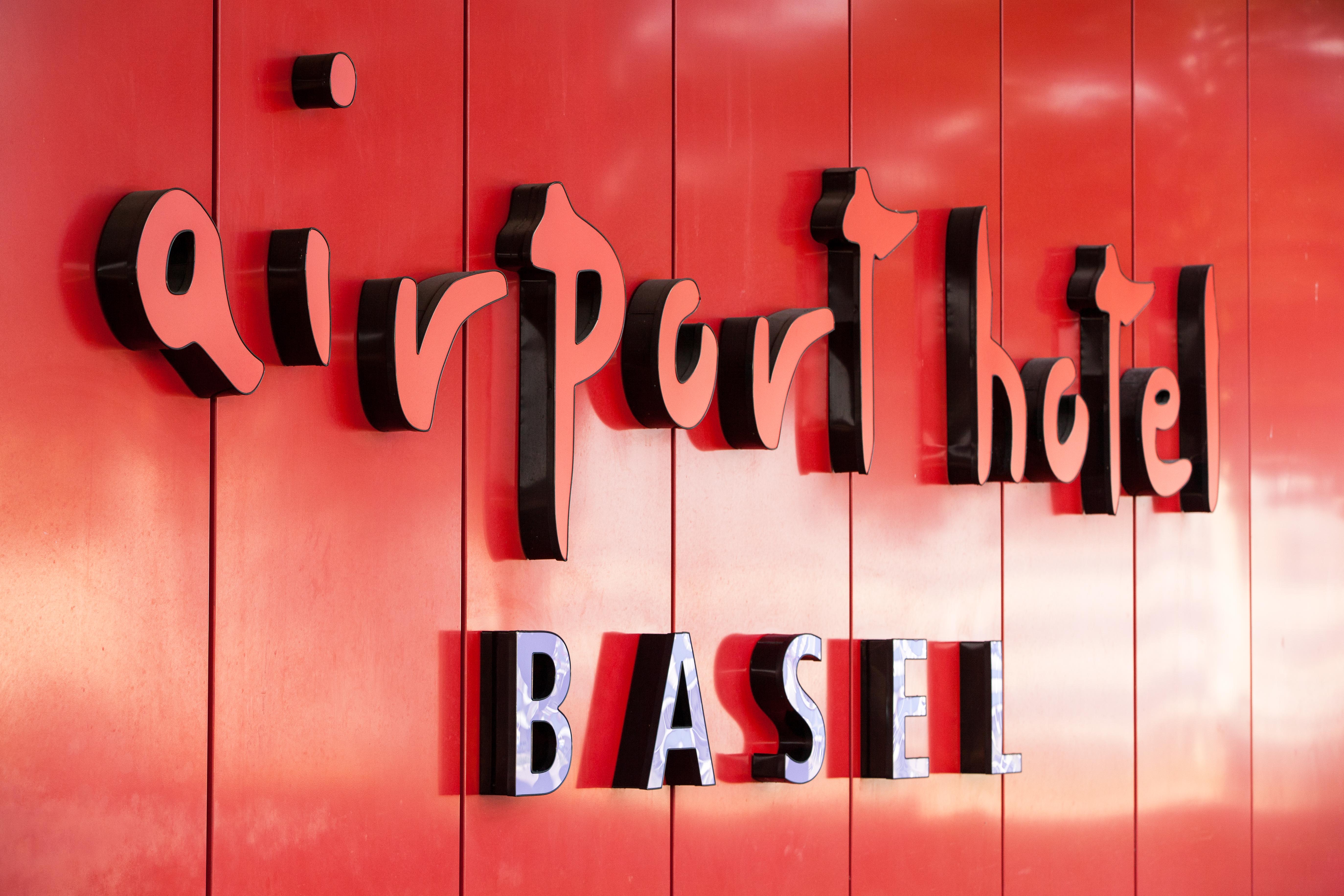 Airport Hotel Basel - Convenient & Friendly Facilidades foto
